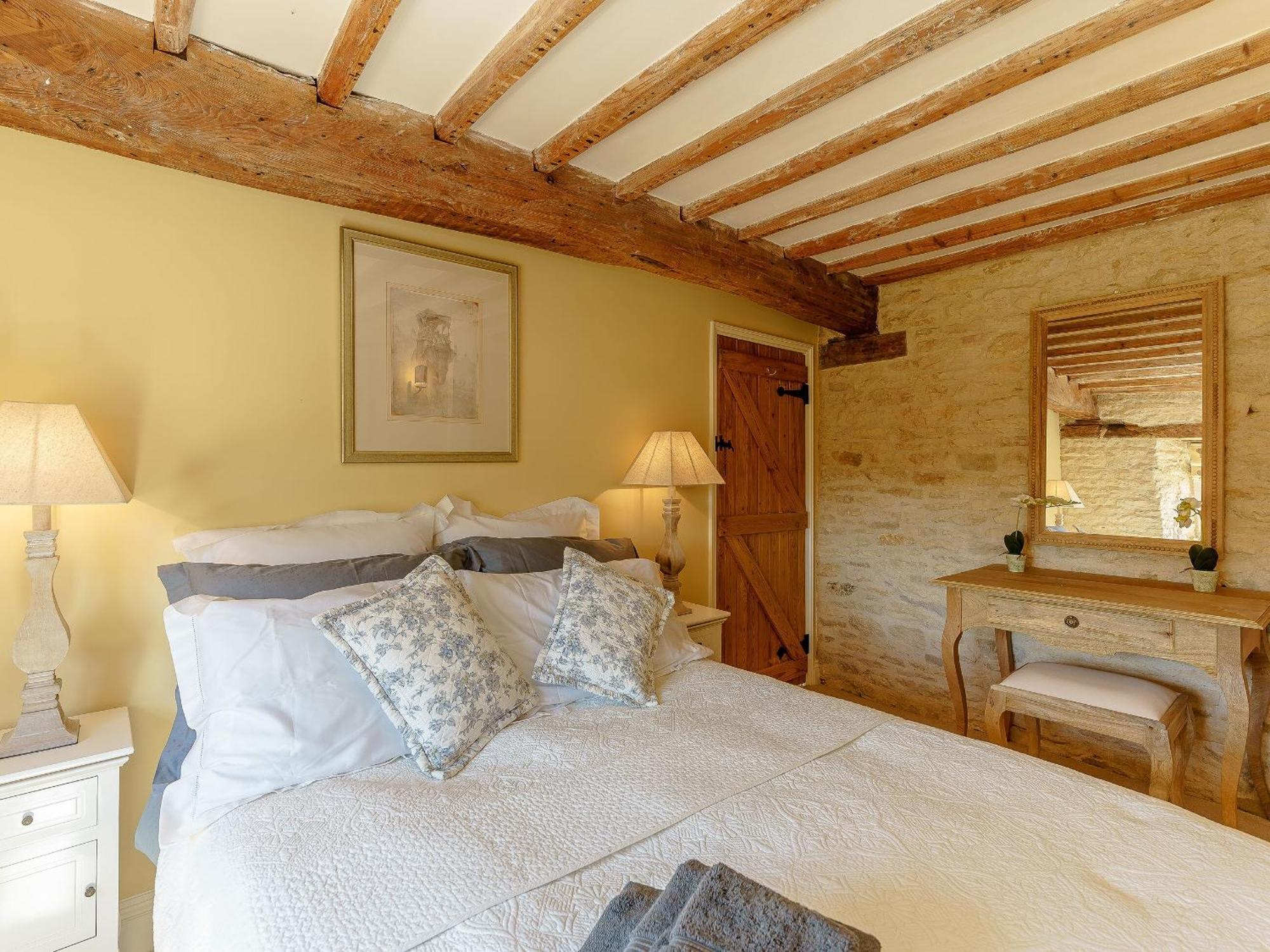 The Clock House Villa Bisley  Dış mekan fotoğraf